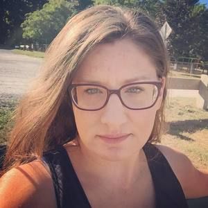 Meet your Posher, Lynn